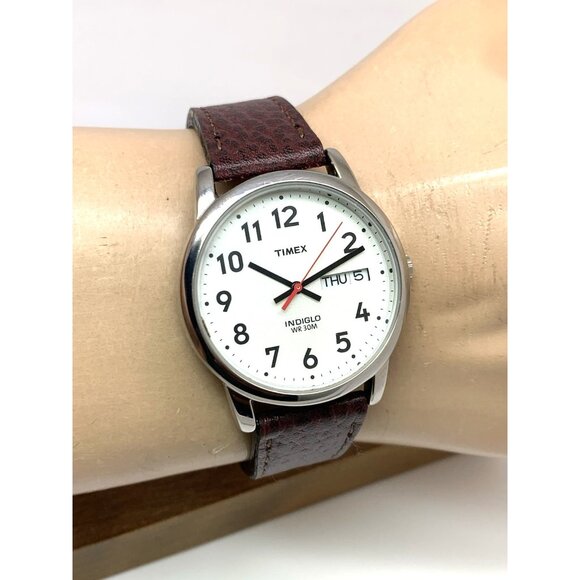 Timex Men's Watch T20041 Quartz Indiglo Silver Dial Day Date Leather Band 35mm - Picture 11 of 14